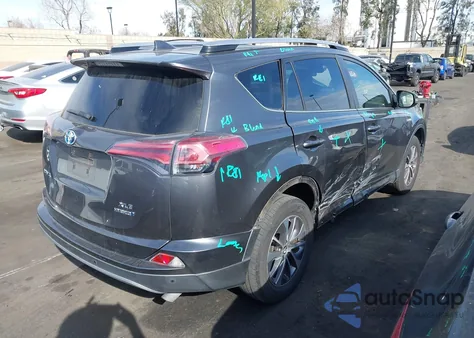 2017 Toyota Rav4 Hybrid Xle z USA, uszkodzony, nr VIN JTMRJREV3HD112034